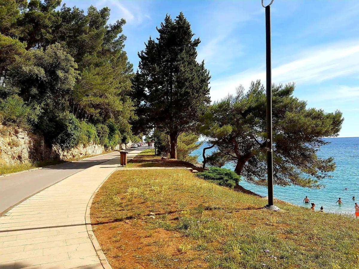 Apartment Mon Cheri-Located In A Quiet Neighbourhood Near Beaches Free Parking 普拉 外观 照片