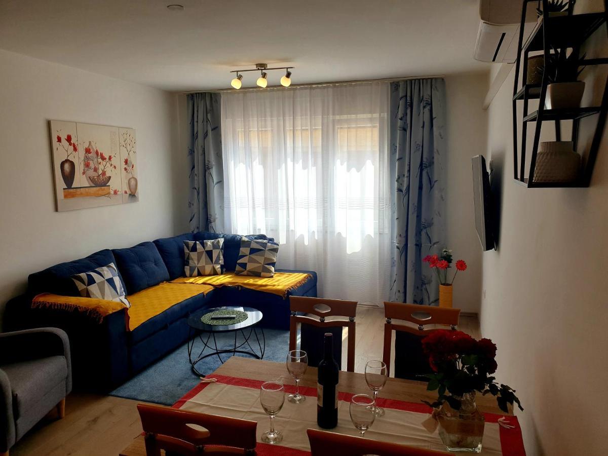 Apartment Mon Cheri-Located In A Quiet Neighbourhood Near Beaches Free Parking 普拉 外观 照片